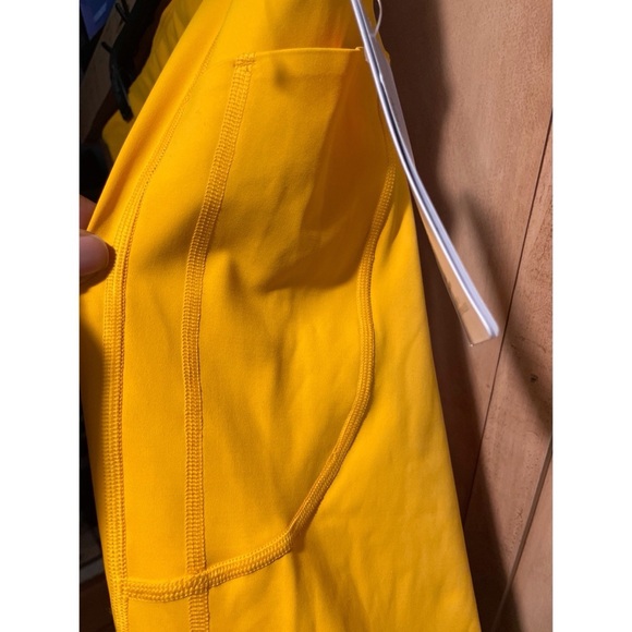 Athleta Ultimate Stash ll Capri Size XL New With Tags - Picture 4 of 11